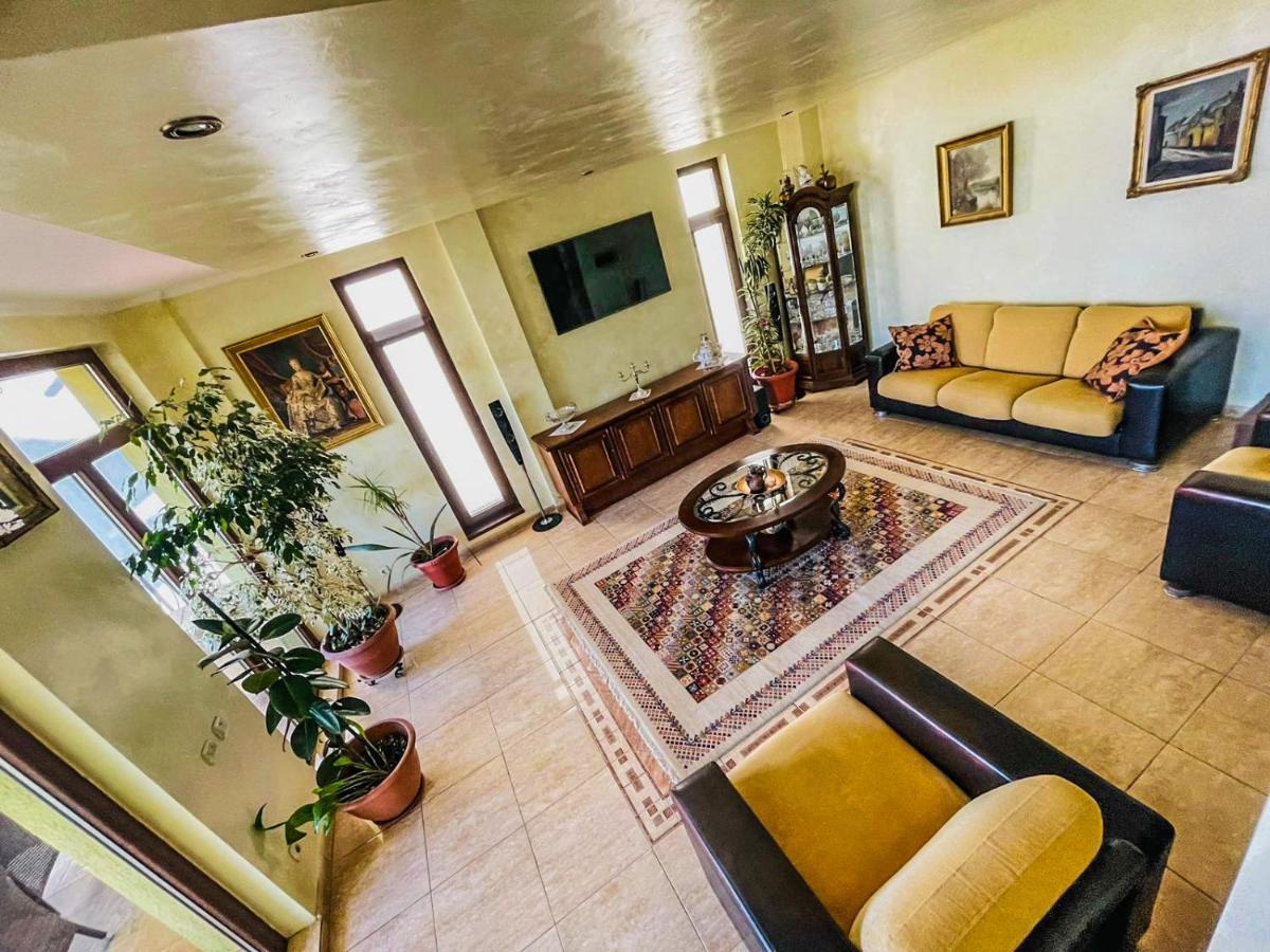 Отель Vila Orange Нэводари Экстерьер фото