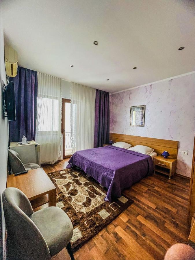 Отель Vila Orange Нэводари Экстерьер фото